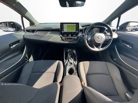 Toyota Corolla 1.8 VVT-i Hybrid Design 5dr CVT 12