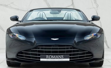 Aston Martin V8 Vantage Roadster 5