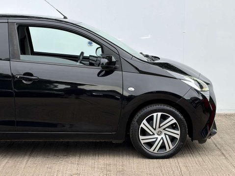 Toyota Aygo 1.0 Aygo X-Play TSS VVT-i CVT 5dr 15