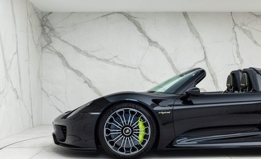 Porsche 918 Spyder 30