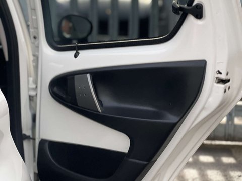 Toyota Aygo 1.0 Aygo Move with Style VVT-i 5dr 29