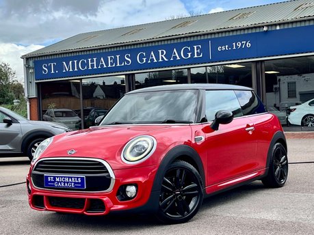 Mini Hatch 1.5 Cooper Sport Auto 3dr