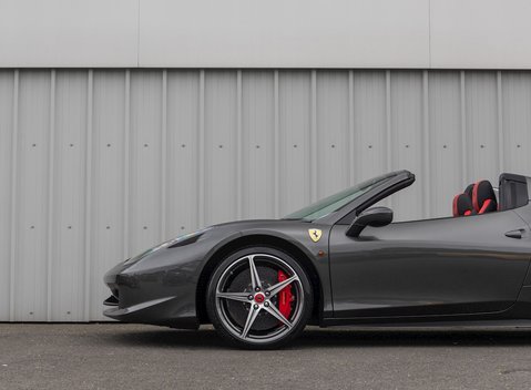 Ferrari 458 Spider 25