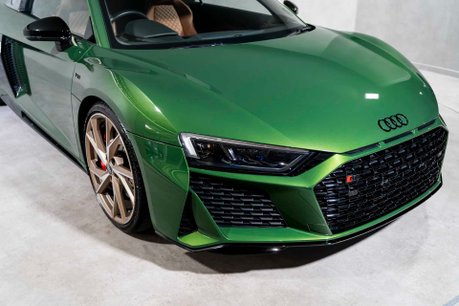 Audi R8 V10 PERFORMANCE EDITION. RWD. SONOMA GREEN. CARBON EXT. FULL PPF. B&O. 26