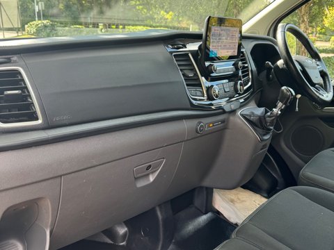 Ford Transit Custom 300 LIMITED P/V ECOBLUE 15