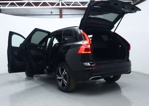 Volvo XC60 2.0 B5 MHEV R-Design SUV 5dr Petrol Hybrid Auto Euro 6 (s/s) (250 ps) 56