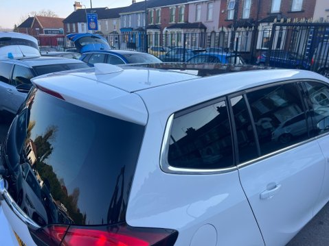 Vauxhall Zafira 2.0 CDTi Elite Nav Auto Euro 6 5dr 17