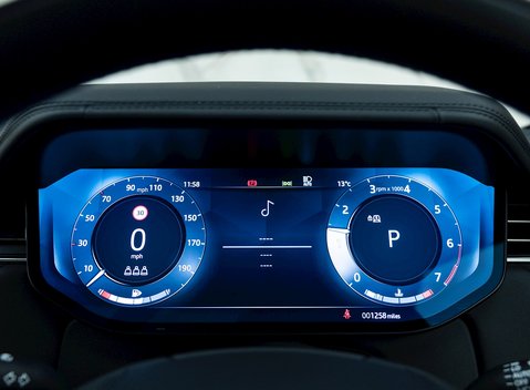 Land Rover Range Rover P530 SV 18