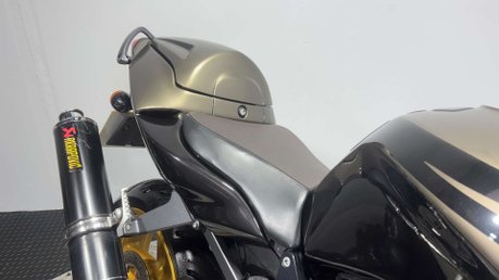 Aprilia SL1000 Falco 2004 ONLY 22K RUNS AND RIDES GREAT NEW MOT 1000CC V TWIN TOURER BIKE 22