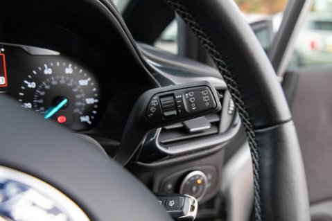 Ford Fiesta ACTIVE B AND O PLAY 18