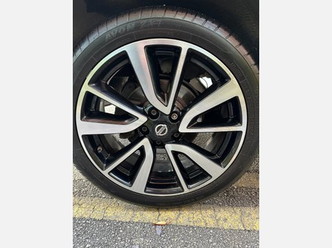 Nissan Qashqai 1.5 dCi Tekna 2WD Euro 5 (s/s) 5dr 13