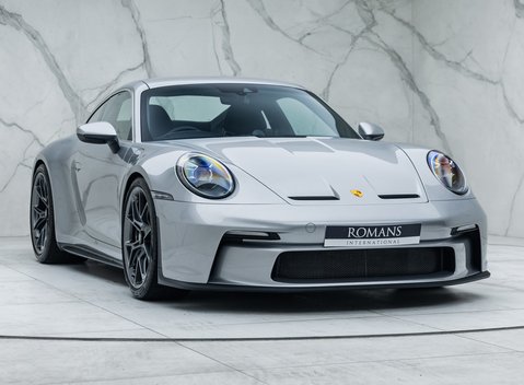 Porsche 911 GT3 Touring (992) 8