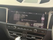 Porsche Macan PDK 21