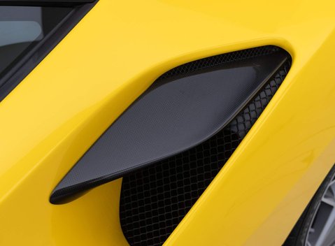 Ferrari F8 Tributo 28