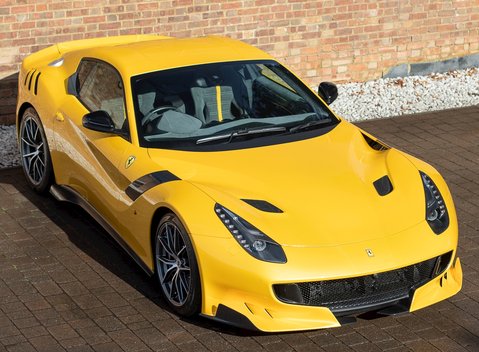 Ferrari F12 TDF 8