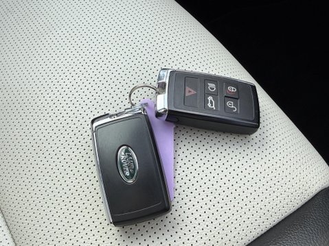 Land Rover Discovery Sport 1.5 P300e 12.2kWh R-Dynamic SE SUV 5dr Petrol Plug-in Hybrid Auto 4WD Euro 51