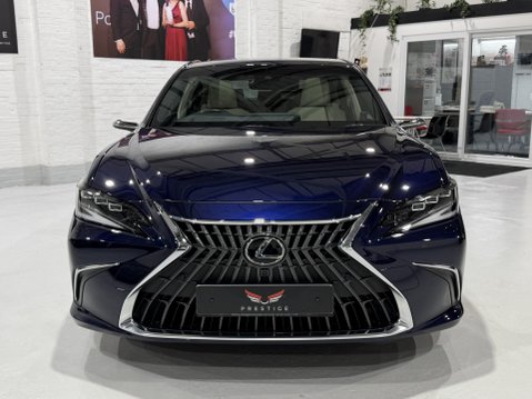 Lexus Es 300H TAKUMI 9