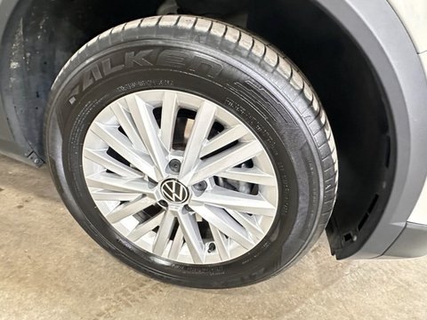 Volkswagen T-Roc LIFE TSI DSG 16