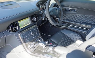 Mercedes-Benz SLS AMG GT Final Edition 18