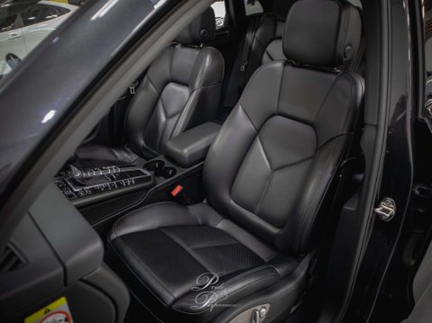 Porsche Macan 3.0 Macan S D Semi-Auto 4WD 5dr 27