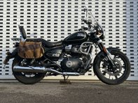 Royal Enfield Super Meteor 0.6 Super Meteor 650 13