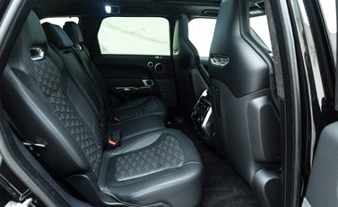 Land Rover Range Rover Sport SVR CARBON EDITION 11