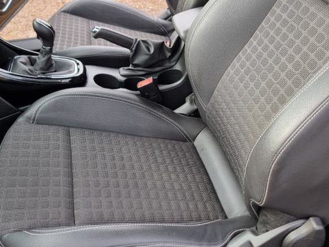 Vauxhall Astra GTC SRI S/S 29