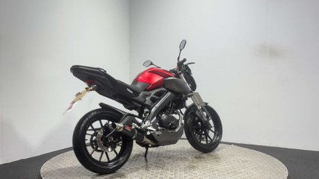 Yamaha MT-125 MT 125 2015 11K VERY CLEAN MOT SERVICED 15BHP 125CC NAKED 2