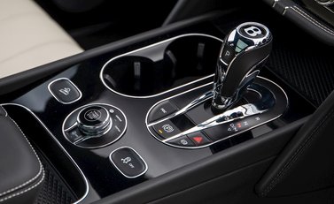 Bentley Bentayga V8 21