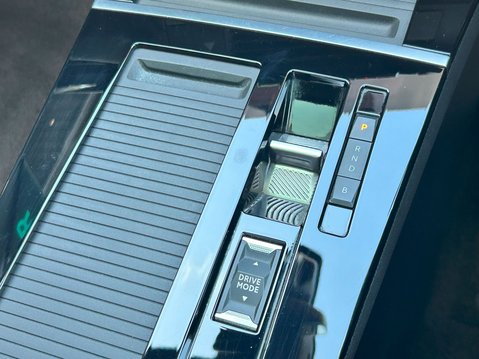 Vauxhall Astra 115kW Ultimate 54kWh 5dr Auto 29