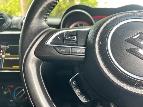 Suzuki Swift SZ-T DUALJET SHVS MHEV 24