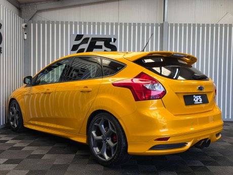Ford Focus 2.0T EcoBoost ST-3 Hatchback 5dr Petrol Manual Euro 5 (s/s) (250 ps) 4