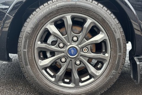 Ford Tourneo Custom 320 L1 Titanium X 185 ps 8 Seater 37