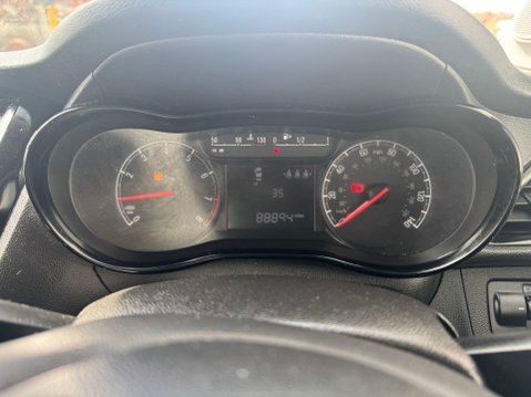 Vauxhall Viva 1.0i SE Euro 6 5dr (a/c) 24