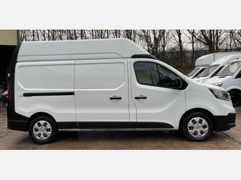 Renault Trafic 2.0 dCi Blue LH30 Business Panel Van 5dr Diesel Manual L2 H2 Euro 6 (s/s) ( 7