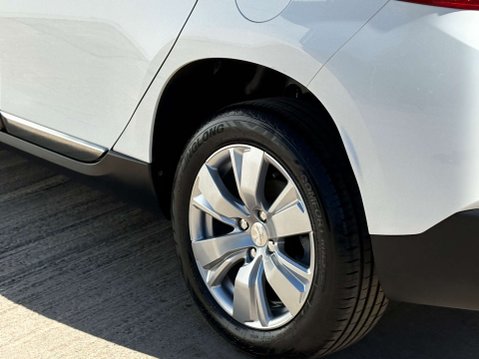 Peugeot 2008 1.2 2008 Allure Semi-Auto 5dr 26