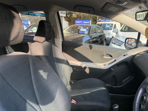 Toyota Yaris 1.3 TR Multimode 3dr 14