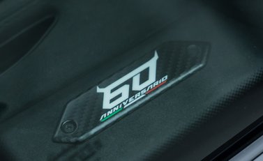 Lamborghini Revuelto 35