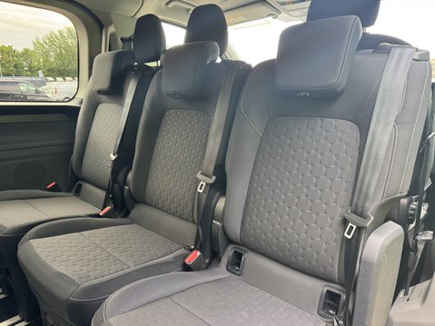 Ford Tourneo Custom Titanium Luxe | 9 Seater | L2 LWB | 320 | Euro 6 | £29083 + VAT 11