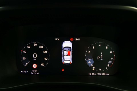 Volvo XC40 2.0 XC40 R-Design T4 AWD Auto 4WD 5dr 30