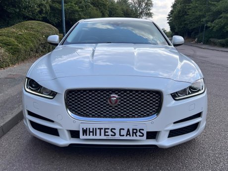 Jaguar XE 2.0i Portfolio Auto AWD Euro 6 (s/s) 4dr 4