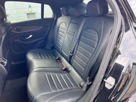 Mercedes-Benz GLC 2.0 GLC300d AMG Line (Premium) Coupe G-Tronic+ 4MATIC Euro 6 (s/s) 5dr 35