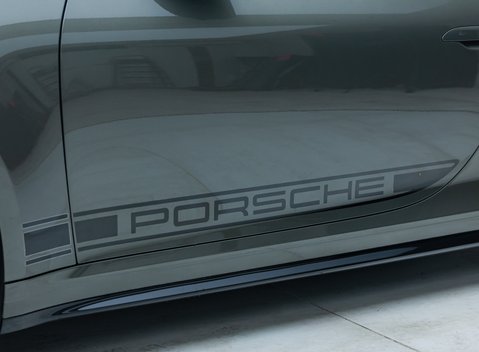 Porsche 911 Targa 4S (992) 40