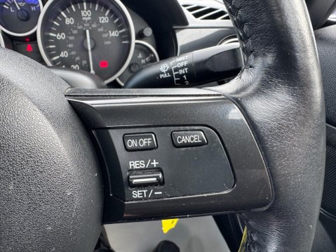 Mazda MX-5 2.0i Sport Tech Roadster Euro 5 2dr 25