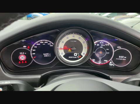 Porsche Panamera PDK 35