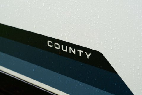 Land Rover Defender D250 SE County Edition 24