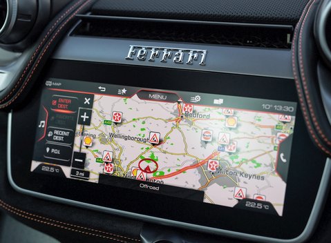 Ferrari GTC4 Lusso 18