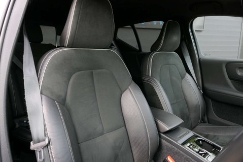 Volvo XC40 2.0 XC40 R-Design T4 Auto 5dr 21