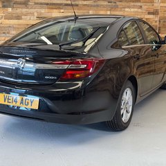 Vauxhall Insignia 2.0 CDTi ecoFLEX Design Hatchback 5dr Diesel Manual Euro 5 (s/s) (140 ps) 1