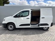 Vauxhall Combo L1H1 2300 100 ps Dynamic Panel Van - No VAT 9